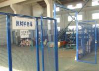 為什么車間隔離護(hù)欄網(wǎng)的網(wǎng)孔做那么??？